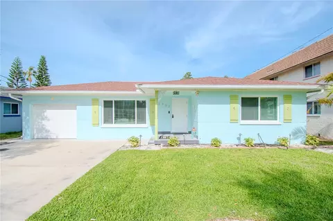 2702 Bay Blvd, Indian Rocks Beach, FL 33785