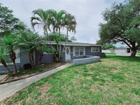 6896 18th St N, Saint Petersburg, FL 33702