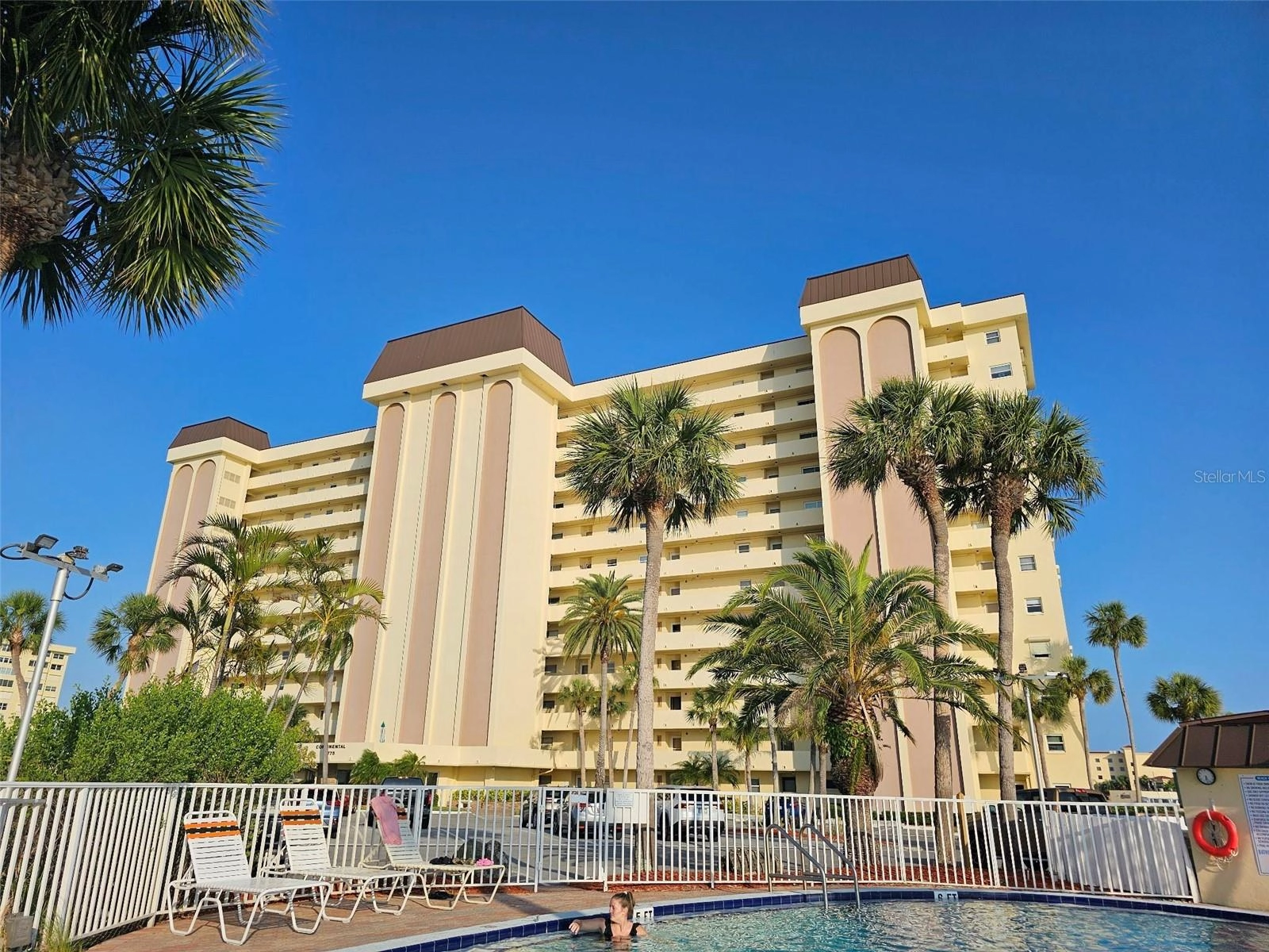 4775 Cove Cir Unit 904  