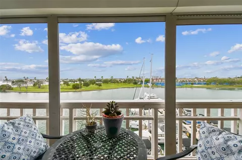 450 Treasure Island Cswy #512, Treasure Island, FL 33706
