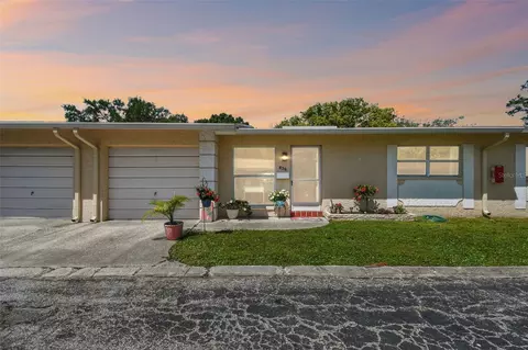 856 Oxford Ct, Dunedin, FL 34698