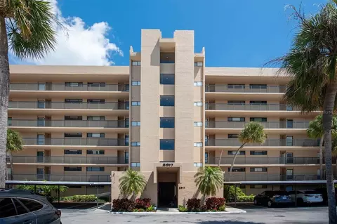 2617 Cove Cay Dr #205, Clearwater, FL 33760