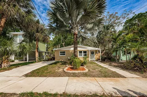 311 Bath St, Tarpon Springs, FL 34689