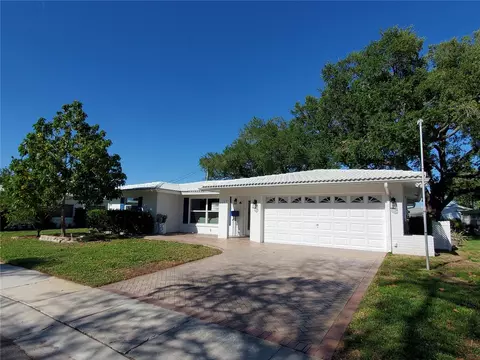 9637 42nd St N, Pinellas Park, FL 33782