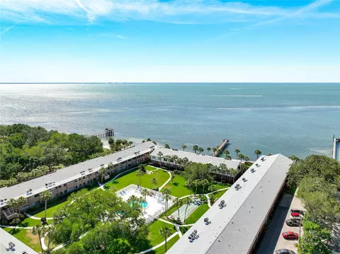 650 Pinellas Point Dr S #231, Saint Petersburg, FL 33705