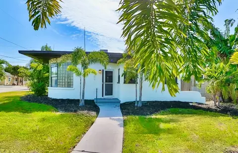 3102 Dupont St S, Gulfport, FL 33707