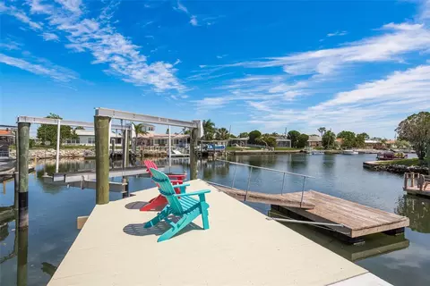 3837 Headsail Dr, New Port Richey, FL 34652
