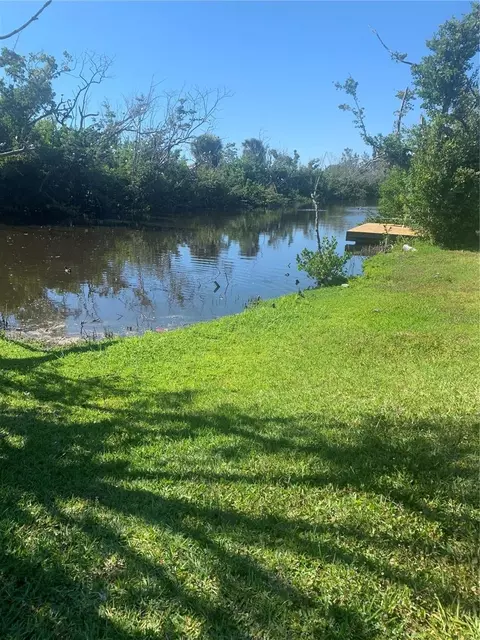 7084 Cobiac Dr, Saint James City, FL 33956