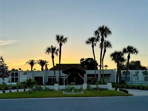 7701 Starkey Rd #733, Seminole, FL 33777
