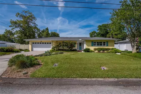 88 New Jersey Dr, Dunedin, FL 34698