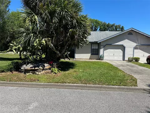 9517 E Pelican Cove Ct, Inverness, FL 34450