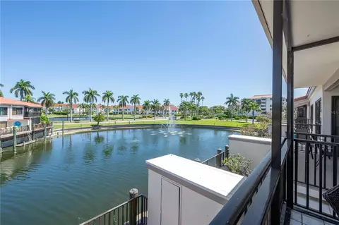 6294 Bahia Del Mar Cir #210, Saint Petersburg, FL 33715