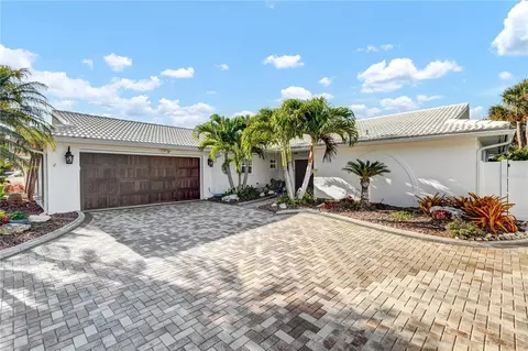 3219 Seaway Dr, New Port Richey, FL 34652