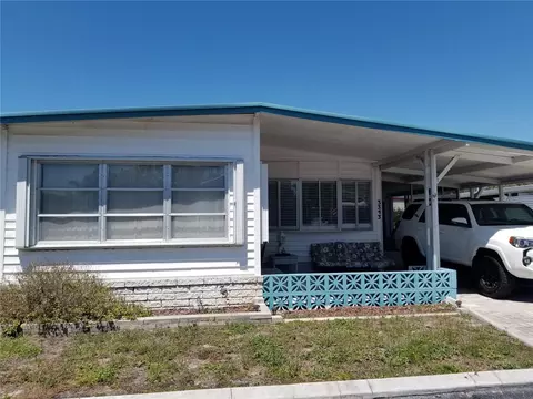 3343 Tiki Dr, Holiday, FL 34691