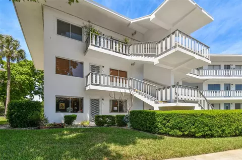 11201 80th Ave #110, Seminole, FL 33772