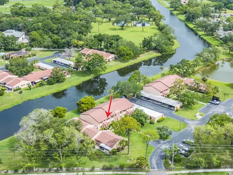 9543 86th Ave #9543, Seminole, FL 33777