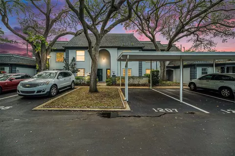 1207 N Mcmullen Booth Rd, Clearwater, FL 33759