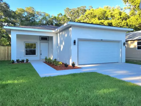 907 Plaza St, Clearwater, FL 33755