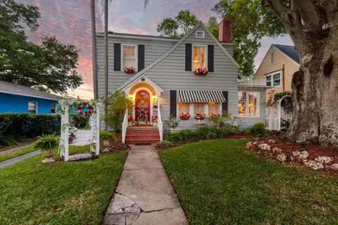 1174 Jackson Rd, Clearwater, FL 33755