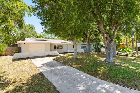 359 Wertz Dr, Largo, FL 33771