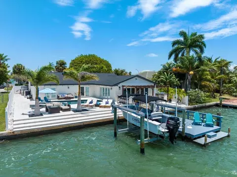 6420 4th Palm Pt, Saint Pete Beach, FL 33706