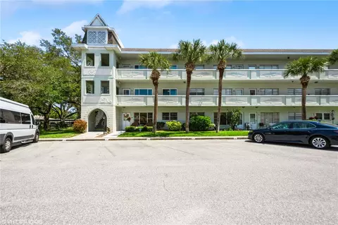 2385 Tahitian Ln #27, Clearwater, FL 33763