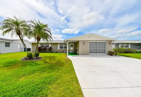 4236 Sunray Dr, Holiday, FL 34691