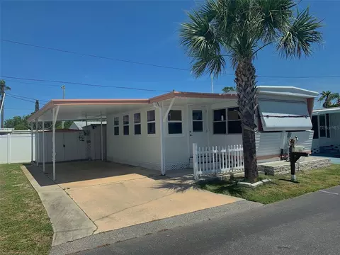 12766 Seminole Blvd #8, Largo, FL 33778