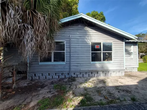1843 Quincy St S, Saint Petersburg, FL 33711