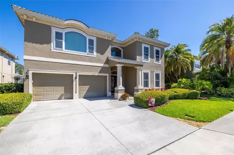 2274 Highland Woods Dr, Dunedin, FL 34698