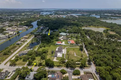 8181 98th St, Seminole, FL 33777