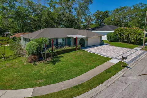 3119 Hillside Ln, Safety Harbor, FL 34695