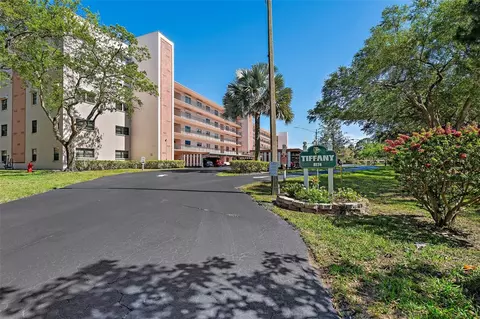 8174 Terrace Garden Dr N #306, Saint Petersburg, FL 33709