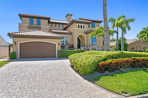 432 Hermosita Dr, Saint Pete Beach, FL 33706