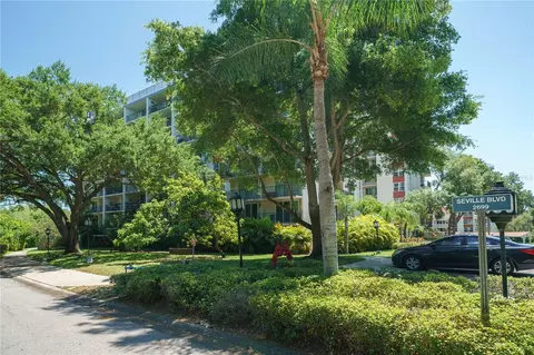 2699 Seville Blvd #409, Clearwater, FL 33764