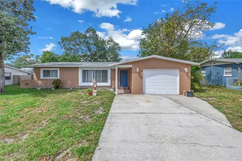13933 94th Ave, Seminole, FL 33776