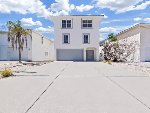 121 Boca Ciega Dr, Madeira Beach, FL 33708