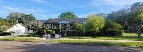 1330 13th Ave N, Saint Petersburg, FL 33705