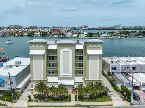 706 Bayway Blvd #501, Clearwater Beach, FL 33767