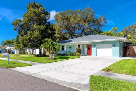 12572 136th St, Largo, FL 33774