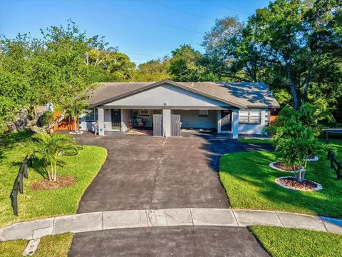 2791 62nd Ter N, Saint Petersburg, FL 33702