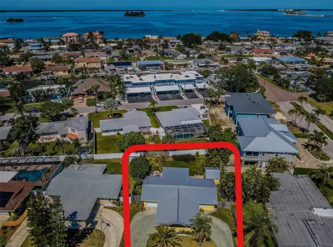 2182 Cedar Dr, Dunedin, FL 34698 photo 1