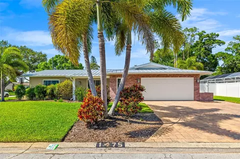 1475 69th Pl S, Saint Petersburg, FL 33705
