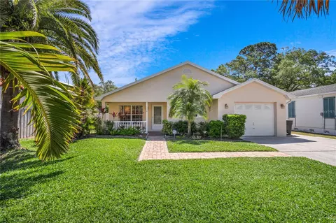 1645 Pasadena Dr, Dunedin, FL 34698
