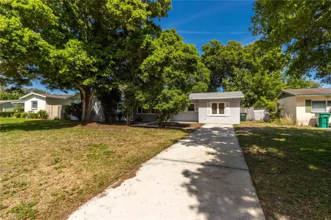 2045 Valencia Way, Clearwater, FL 33764