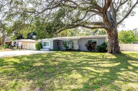 12768 Palm Dr, Largo, FL 33774
