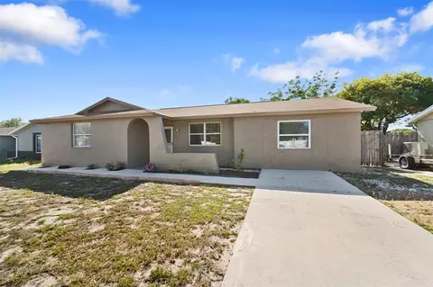 8753 Saint Regis Ln, Port Richey, FL 34668
