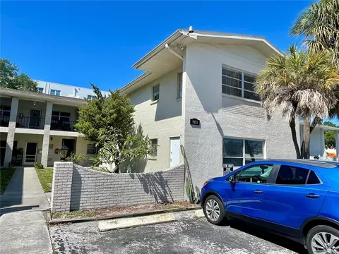 5051 75th Ave N #5, Pinellas Park, FL 33781