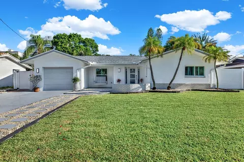 6731 W Flamingo Way S, Saint Petersburg, FL 33707