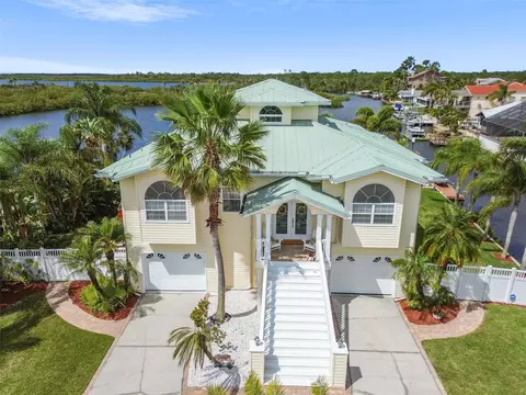 5749 Seabreeze Dr, Port Richey, FL 34668